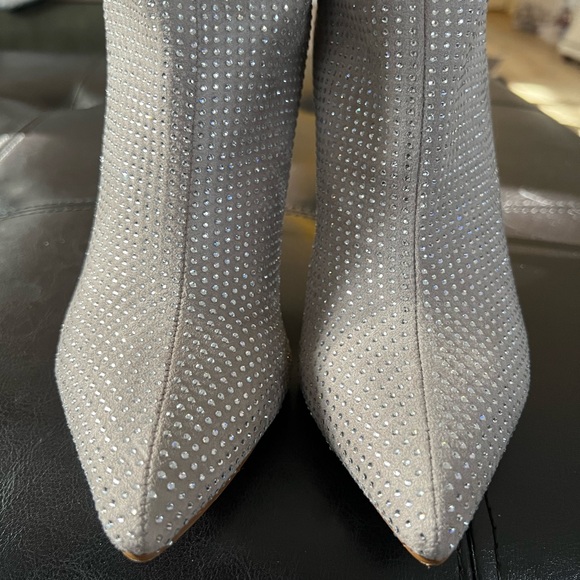 BILLINI-EMMALINE SILVER RHINESTONE BOOTS SIZE 9 NWOB - Picture 6 of 9